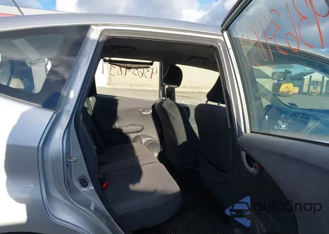 2013 Honda Fit z USA, uszkodzony, nr VIN JHMGE8G39DC033869